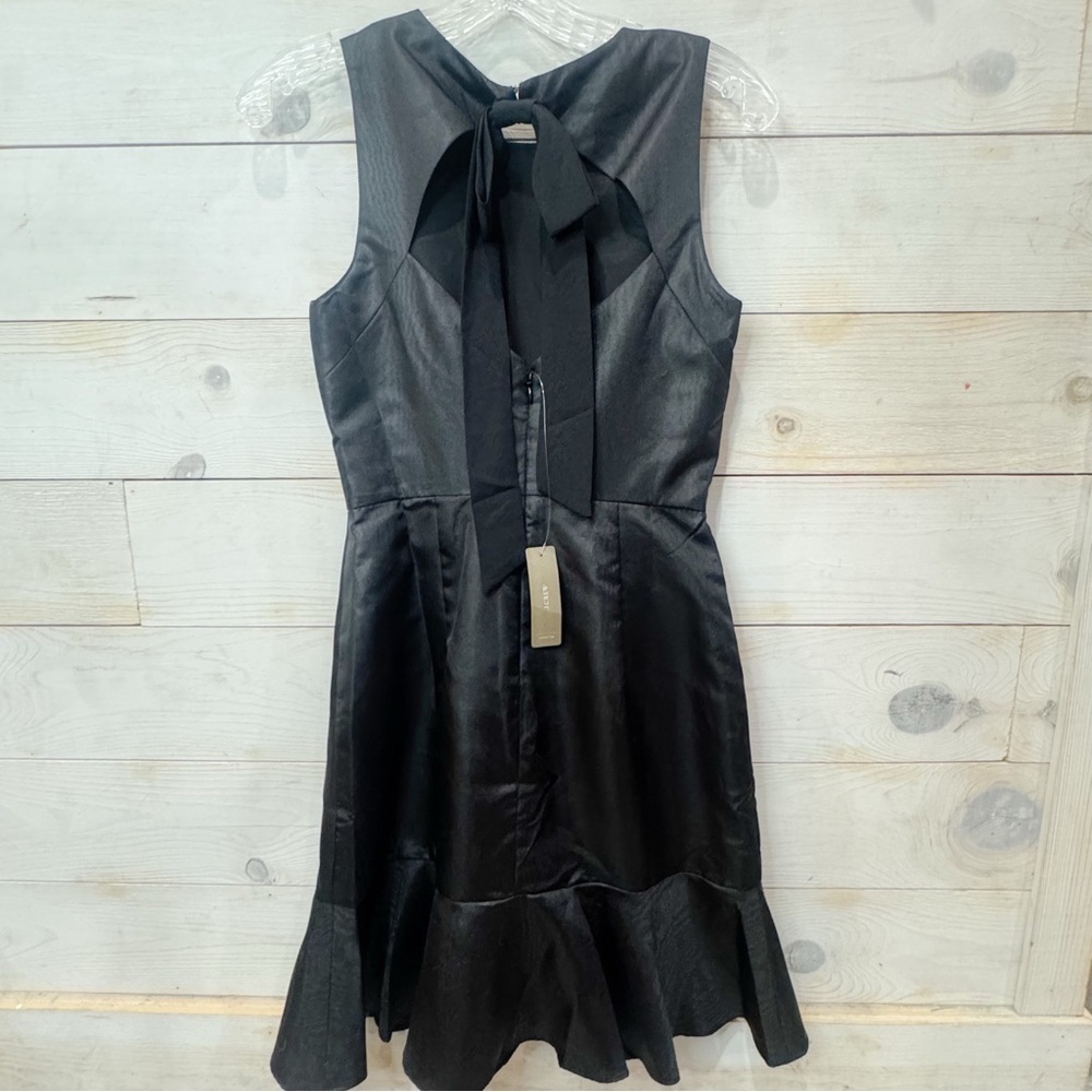 NWT J. Crew ruffle hem/ flounce open back sheath dress ❤️ - Picture 7 of 9